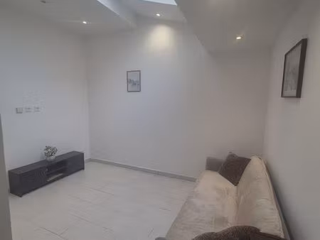 location t2