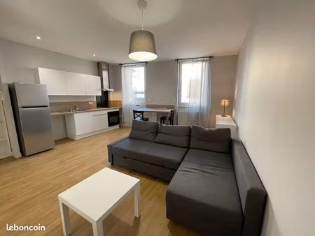 appartement climatisé hyper centre 2 pièces avec parking privatif