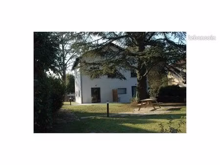 studio meublé 25m2 ecully