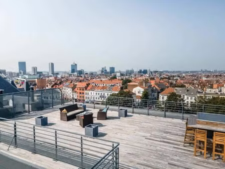 penthouse à louer avec terrasse et 3 chambres   bruxelles (vbe40447)