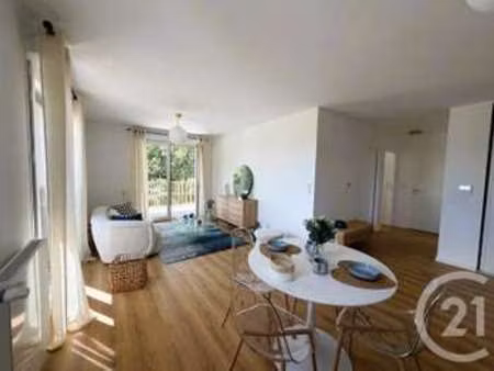 vente appartement 4 pièces à theix (56450) : à vendre 4 pièces / 76m² theix