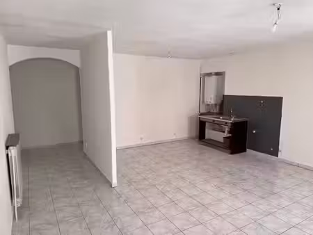 location appartement 2 pièces 78.89 m² à robiac-rochessadoule (30160)  540 €