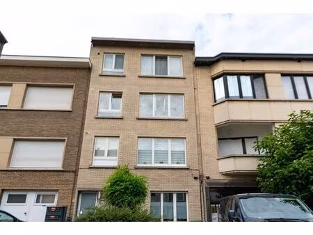 appartement à louer à sint-rochusstraat 146 deurne (rbw32469)