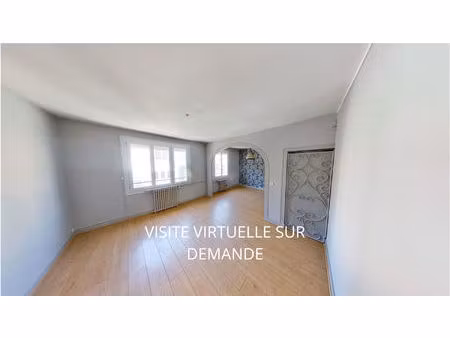 appartement t3 de 49 m² - palais de justice et jardin du mail