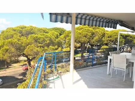 cannes croisette : 3 pièces de 78 m² meublé longue durée