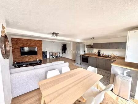 appartement t3 meuble - 75m² - cours sablon