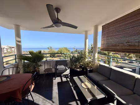 t4 duplex vue mer en dernier étage avec ascenseur