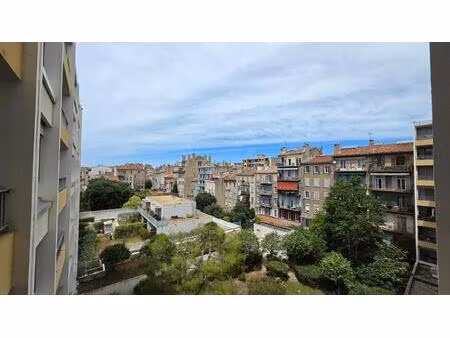 le camas – t3 lumineux avec terrasse de 14 m² et vue dégagée