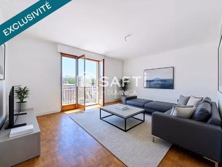 très bel appartement avec balcon et une belle vue