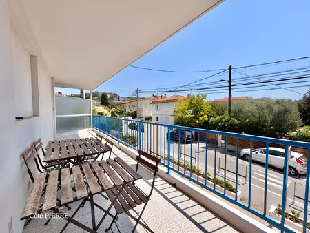 t3 70 m2 - plage à 200 m - extérieur 19 m2 - 2 stationnement
