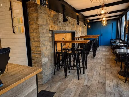 à louer – local commercial 142m² - vannes ouest