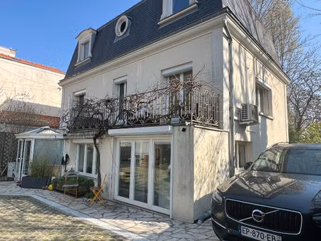 maison de maître d'exception à colombes - les vallées  7 pièces  195 m² à vendre