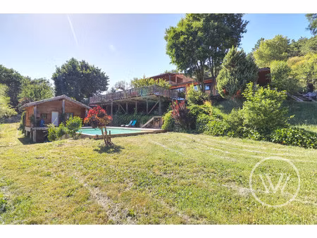 propriété de 237m² avec piscine sur 4500m² de terrain  la ba