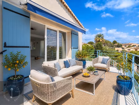 plateaux fleuris - villa rénovée avec vue mer