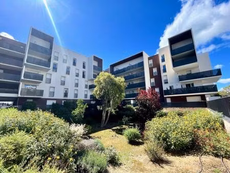 t1 avec terrasse et parking à juvignac