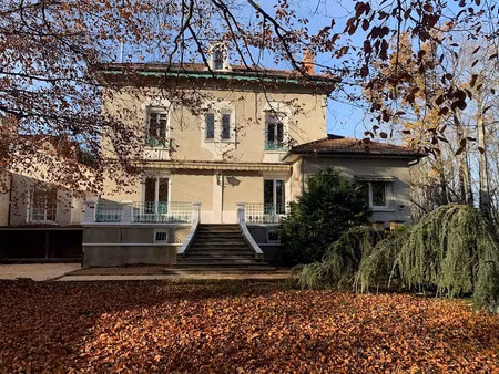 location appartement 4 pièces 123.4 m² à saint-cyprien (42160)  1 140 €