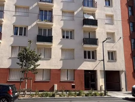 garage parking à louer villeurbanne