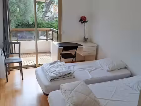 location meublée appartement 3 pièces 65 m² à antibes (06600)  1 120 €