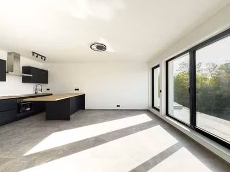 reste 2 rdc + jardin offre estivale -50% sur le prix du park