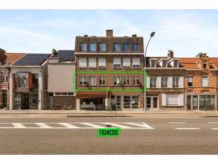 versatile property in a central location in bruges