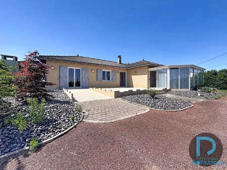 villa de plain-pied rénovée à manziat (01570)