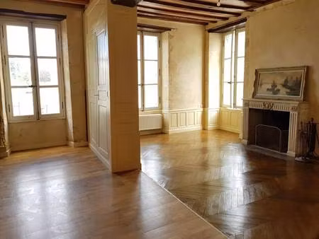 maison de ville à louer