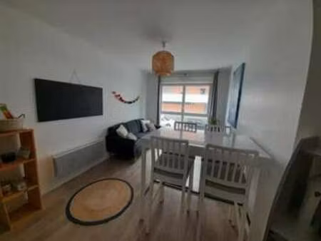 location appartement 2 pièces à brest (29200) : à louer 2 pièces / 43m² brest