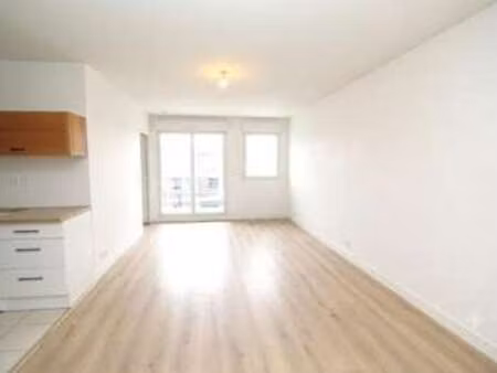 location appartement 3 pièces à saint-nazaire (44600) : à louer 3 pièces / 55m² saint-naza