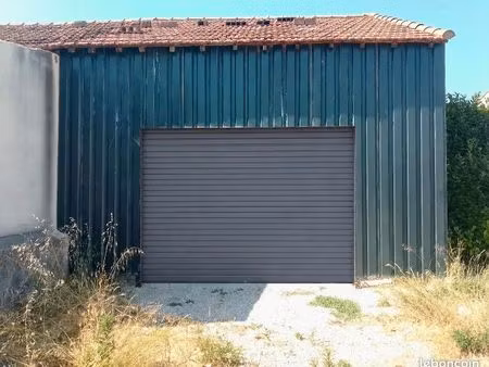 hangar à vendre ou à louer