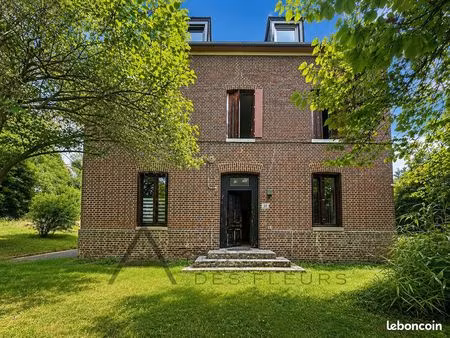 maison 6 pièces 130 m²