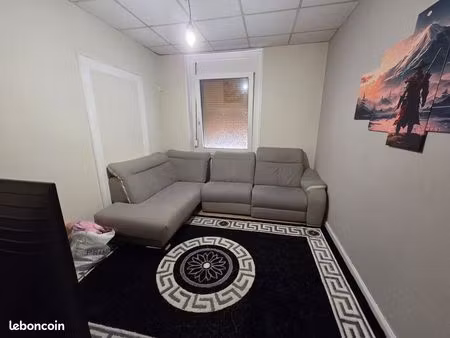 f3