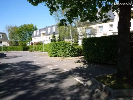 appartement f1bis petit couronne