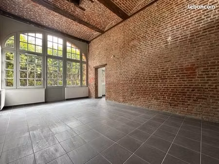 appartement 3 pièces 82 m²