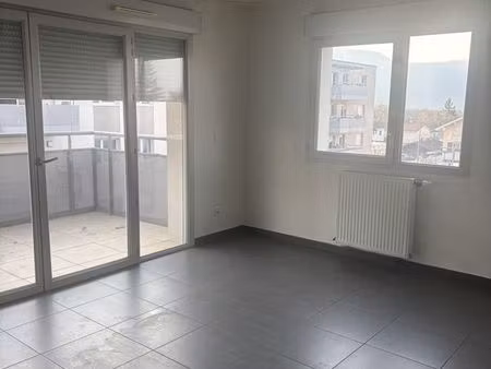 appartement 3 pièces 64 m²