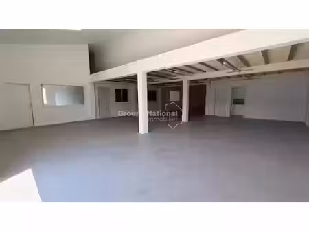 location locaux professionnels 5 pièces 246 m² à sorgues (84700)  1 350 €