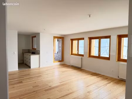 appartement neuf t4 – 82 m² – 3 chambres – loggia – stationnement couvert