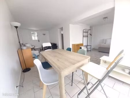 chambre 1 pièce 25 m²