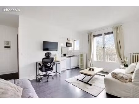 studio 1 pièce 25 m²
