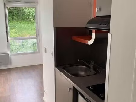 studio 1 pièce 20 m²