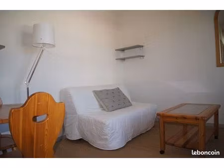 studio meuble