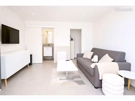studio 1 pièce 23 m²