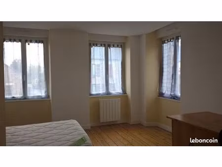 maison de bourg à campeaux