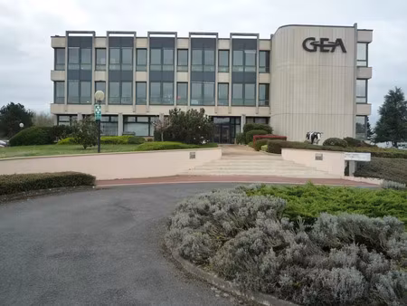 location meublée locaux professionnels 900 m² à chateau-thierry (02400)  12 250 €