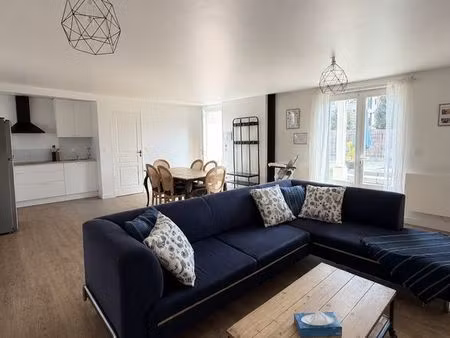 maison 4 pièces 80 m²