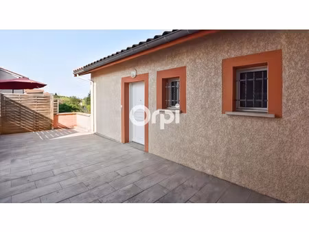 location appartement 3 pièces 66 m² à les halles (69610)  620 €