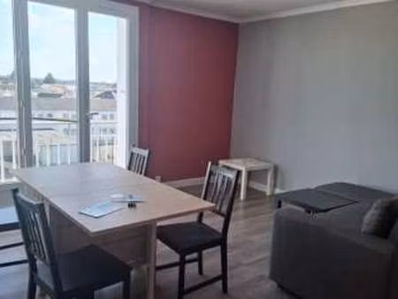 location appartement 4 pièces à rezé (44400) : à louer 4 pièces / 72m² rezé