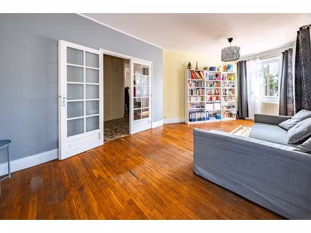 appartement de caractère 75 m2 2 chambres proche centre-