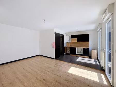 appartement 2 pieces - 39.52 m2 - fontenay sous bois