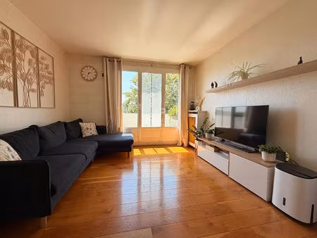 appartement 3 pièce(s) 55 m2 15 min à pied rer a - saint germain en laye