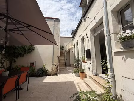 auxerre centre-ville - belle maison avec appartement indépendant et garage